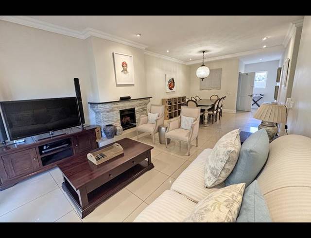 3 BEDROOM APARTMENT FOR SALE IN SANDOWN